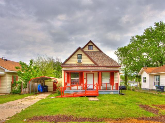 909 N McKinley Avenue, Shawnee, OK 74801