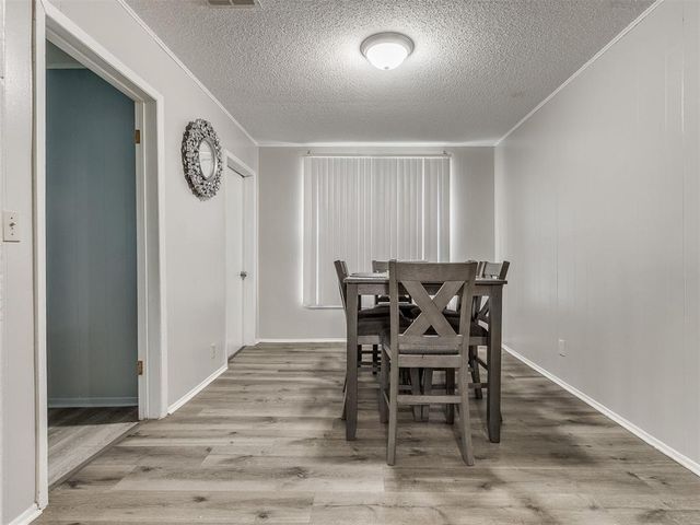 909 N McKinley Avenue, Shawnee, OK 74801