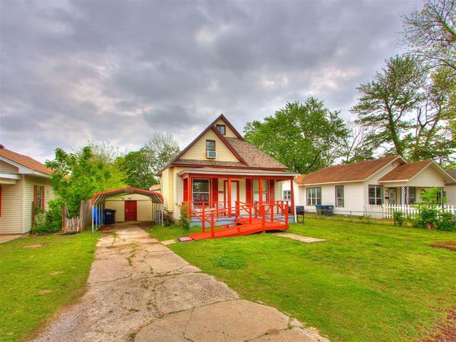 909 N McKinley Avenue, Shawnee, OK 74801