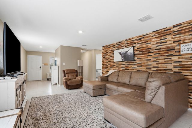 5807 Bristle Leaf Drive, Princeton, TX 75407