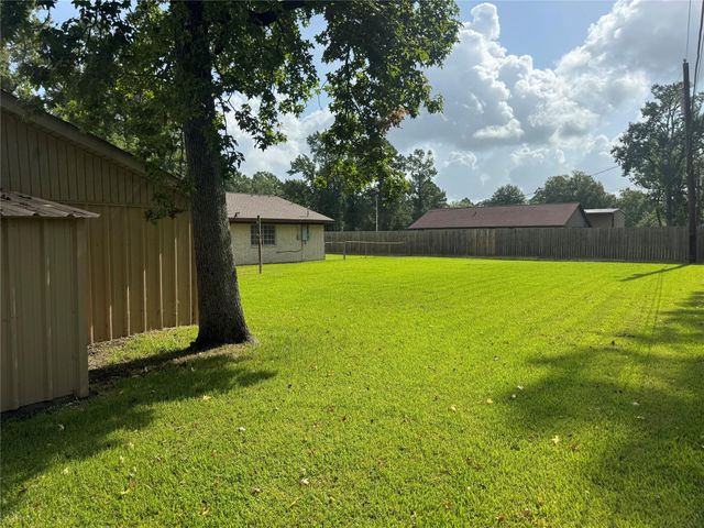 1710 Cypress Manor Drive, Huffman, TX 77336