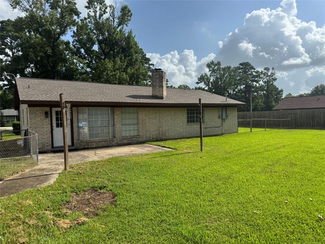 1710 Cypress Manor Drive, Huffman, TX 77336