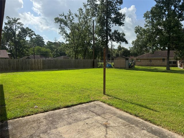 1710 Cypress Manor Drive, Huffman, TX 77336