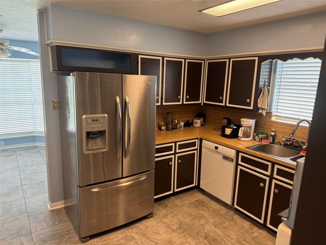 1710 Cypress Manor Drive, Huffman, TX 77336