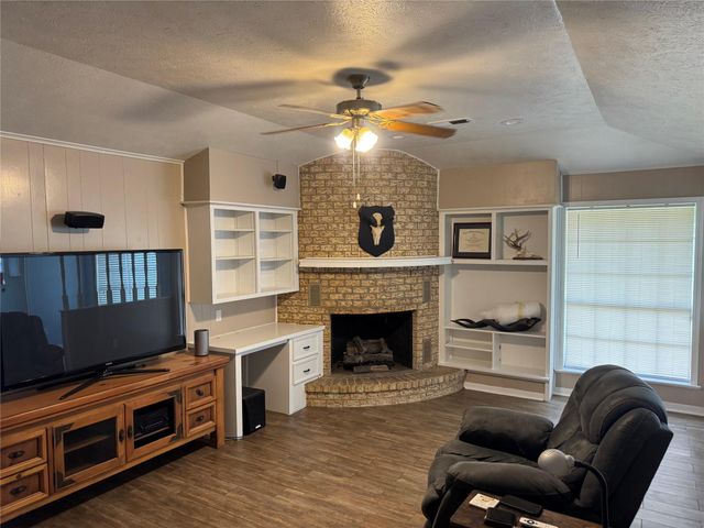 1710 Cypress Manor Drive, Huffman, TX 77336