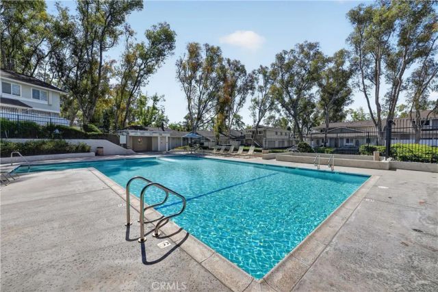 2374 Coventry, Fullerton, CA 92833