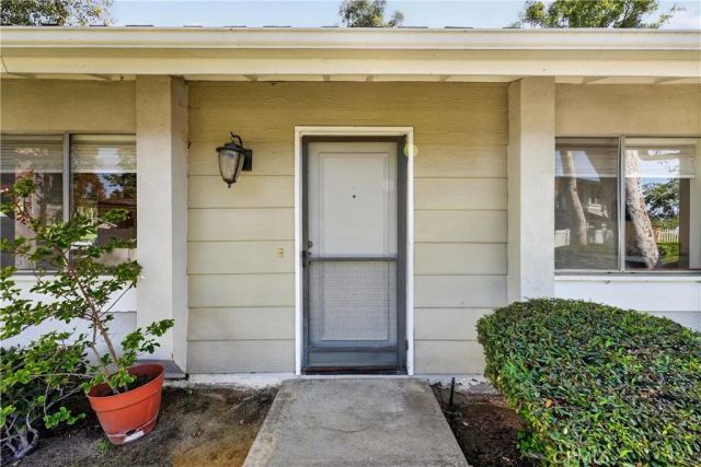 2374 Coventry, Fullerton, CA 92833