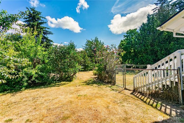 1424 S 45th Street, Tacoma, WA 98418