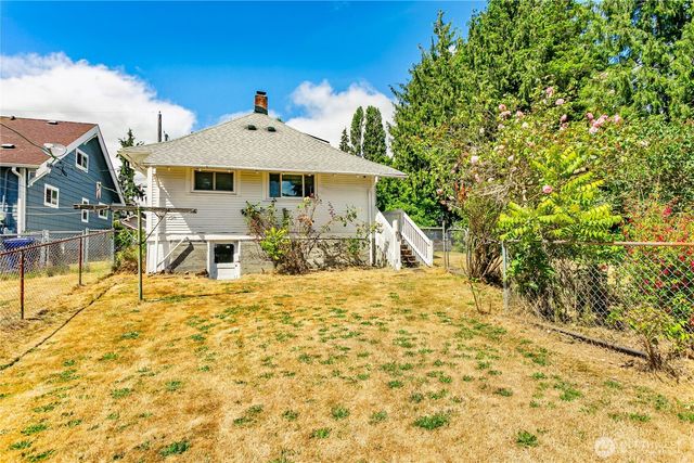1424 S 45th Street, Tacoma, WA 98418