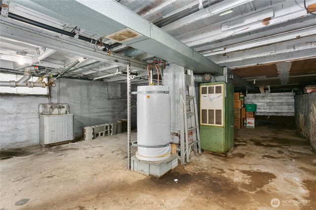 1424 S 45th Street, Tacoma, WA 98418