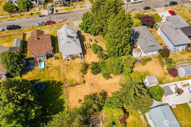 1424 S 45th Street, Tacoma, WA 98418