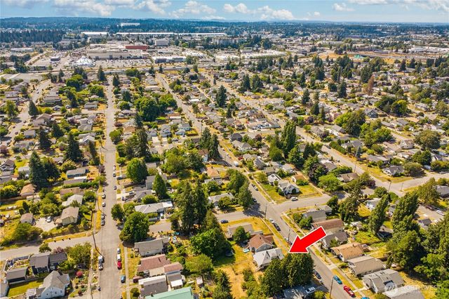 1424 S 45th Street, Tacoma, WA 98418