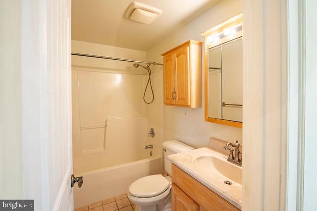 6 LETCHWORTH AVE, Yardley, PA 19067