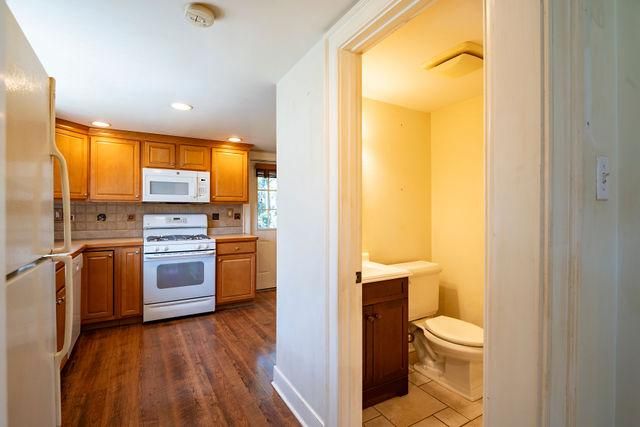 6 LETCHWORTH AVE, Yardley, PA 19067