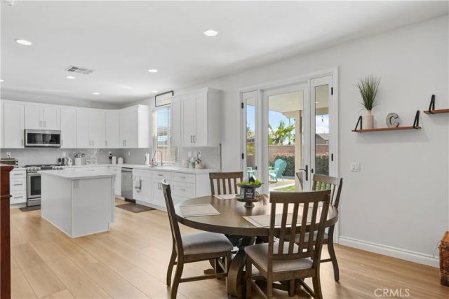 35628 Hawkeye St, Murrieta, CA 92563