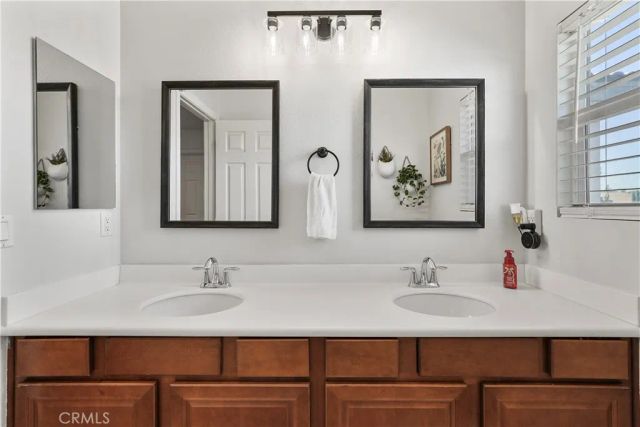 35628 Hawkeye St, Murrieta, CA 92563