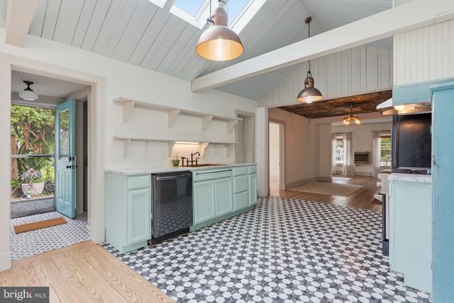 29674 OLD VALLEY PIKE, Strasburg, VA 22657