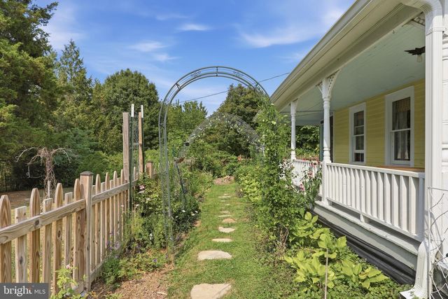 29674 OLD VALLEY PIKE, Strasburg, VA 22657