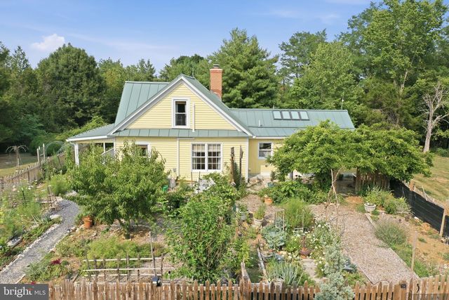 29674 OLD VALLEY PIKE, Strasburg, VA 22657