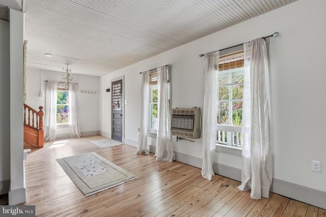 29674 OLD VALLEY PIKE, Strasburg, VA 22657