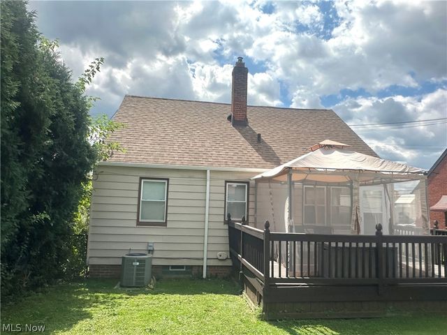 16721 Harvard Avenue, Cleveland, OH 44128