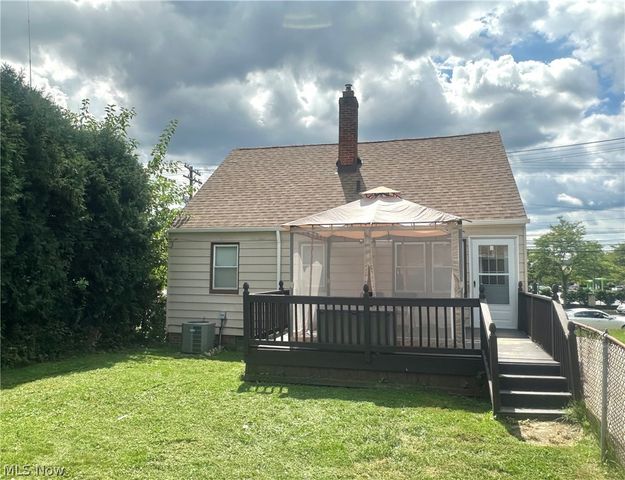 16721 Harvard Avenue, Cleveland, OH 44128