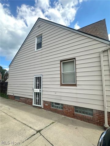 16721 Harvard Avenue, Cleveland, OH 44128