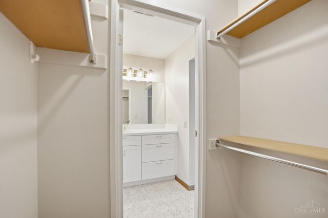 5160 Old Oak Trail, Delhi Twp, OH 45238