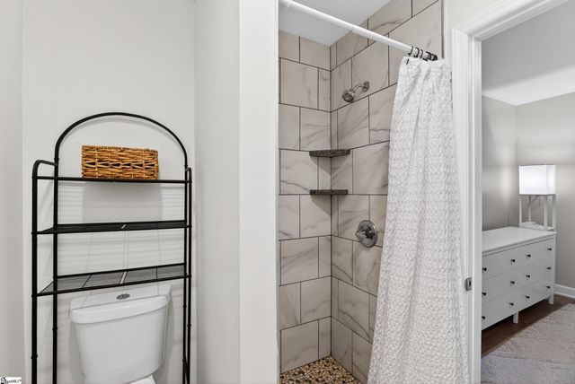 7 Burns Circle, Greenville, SC 29605