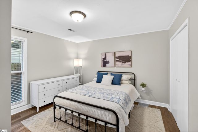 7 Burns Circle, Greenville, SC 29605