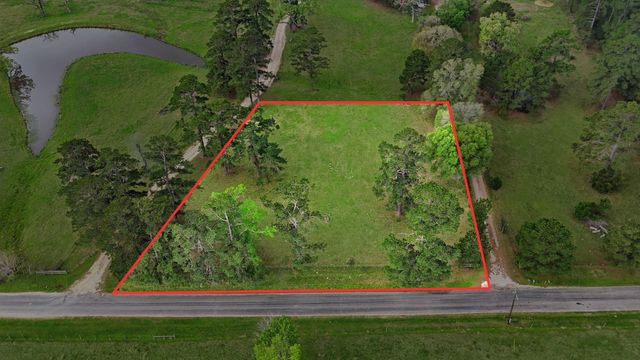 882 Four Notch Road, Huntsville, TX 77340