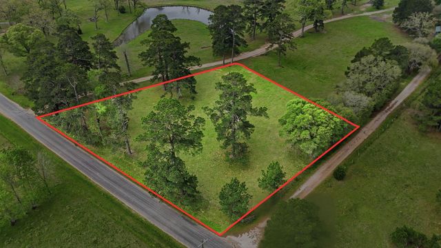 882 Four Notch Road, Huntsville, TX 77340