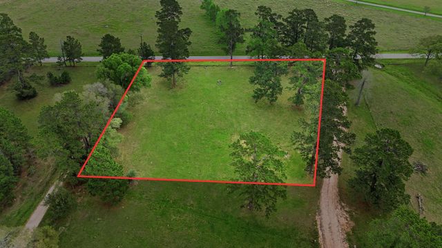 882 Four Notch Road, Huntsville, TX 77340