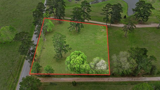 882 Four Notch Road, Huntsville, TX 77340