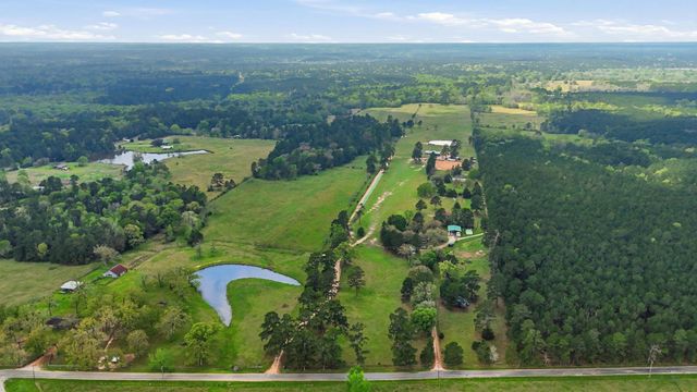 882 Four Notch Road, Huntsville, TX 77340