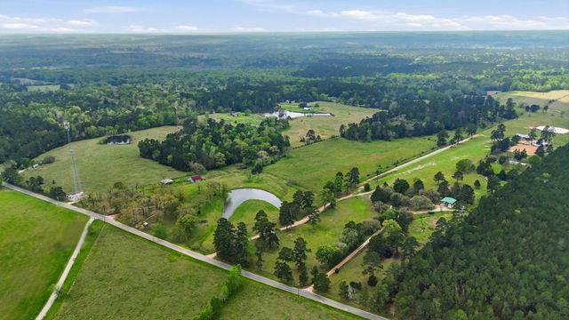 882 Four Notch Road, Huntsville, TX 77340