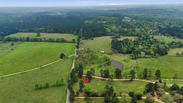 882 Four Notch Road, Huntsville, TX 77340