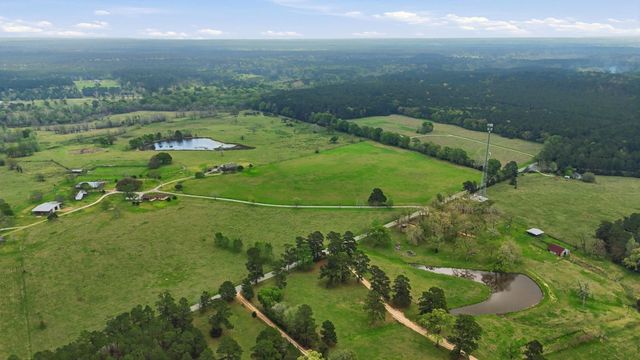 882 Four Notch Road, Huntsville, TX 77340