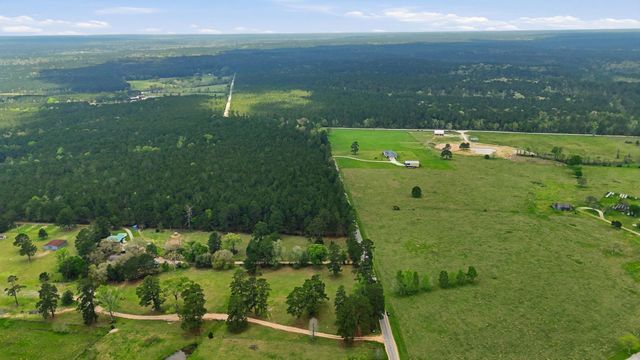 882 Four Notch Road, Huntsville, TX 77340