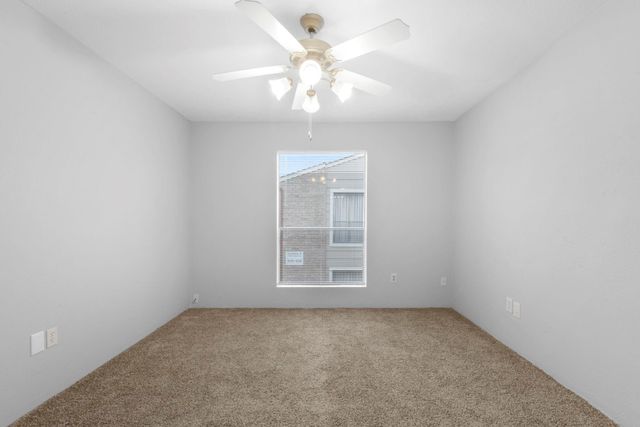 2100 Wilcrest Drive 226, Houston, TX 77042