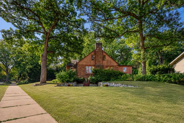 1393 Keston Street, Saint Paul, MN 55108