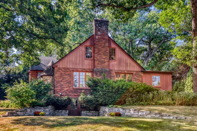 1393 Keston Street, Saint Paul, MN 55108