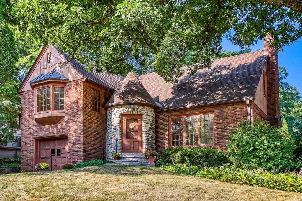 1393 Keston Street, Saint Paul, MN 55108 — exterior