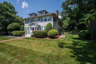 107 Woburn Street, Reading, MA 01867