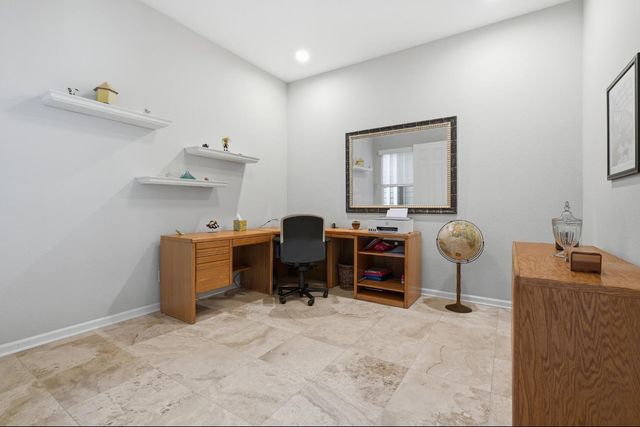 150 Rockmont Cir, Sacramento, CA 95835