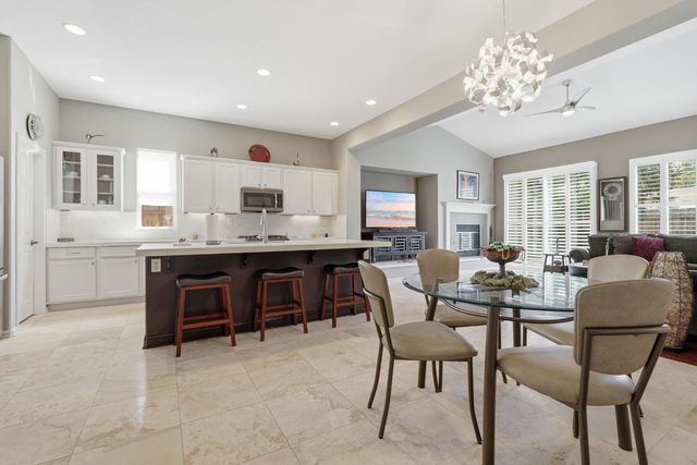 150 Rockmont Cir, Sacramento, CA 95835