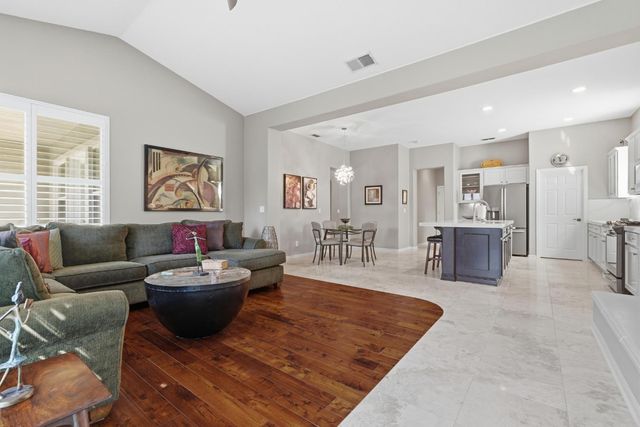 150 Rockmont Cir, Sacramento, CA 95835