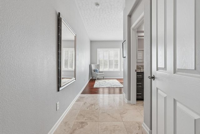 150 Rockmont Cir, Sacramento, CA 95835