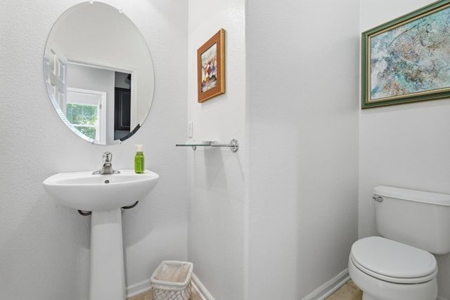 150 Rockmont Cir, Sacramento, CA 95835