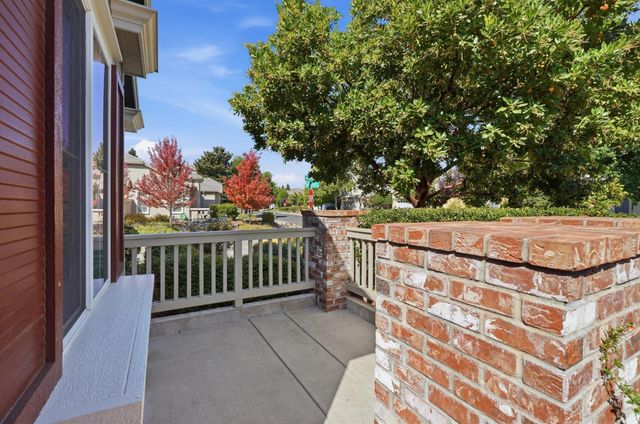 150 Rockmont Cir, Sacramento, CA 95835
